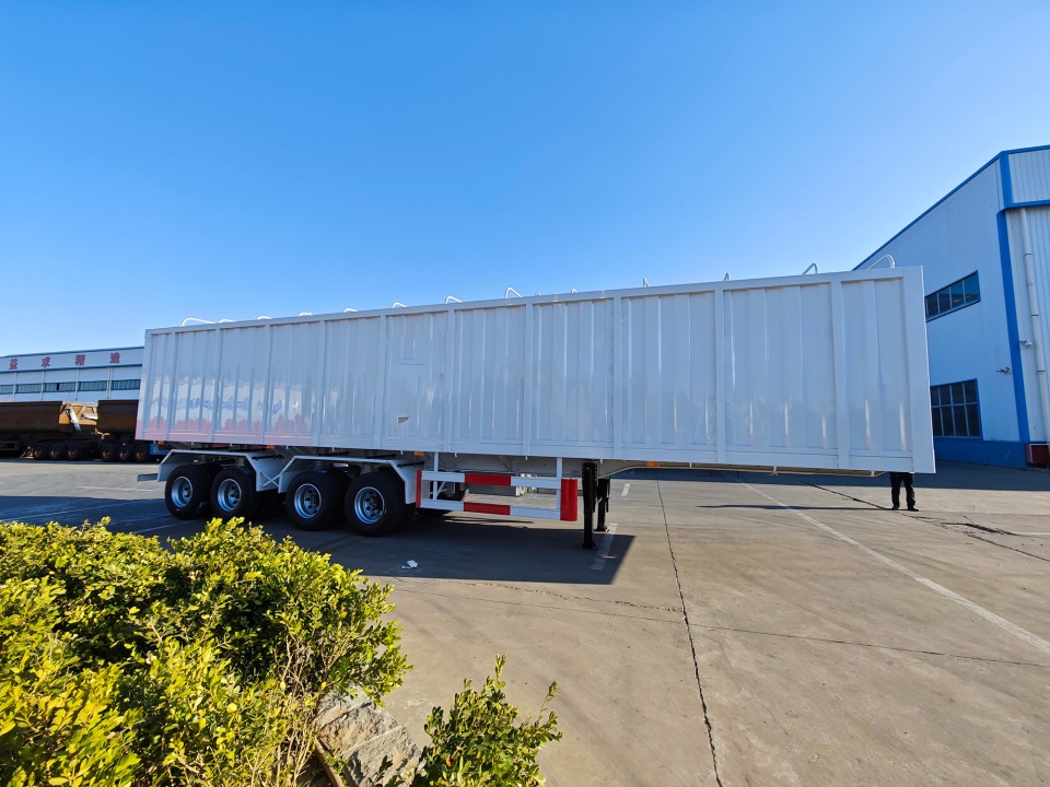 DeRun Care Cargo Semi-Trailers успішно відправляється до Замбії