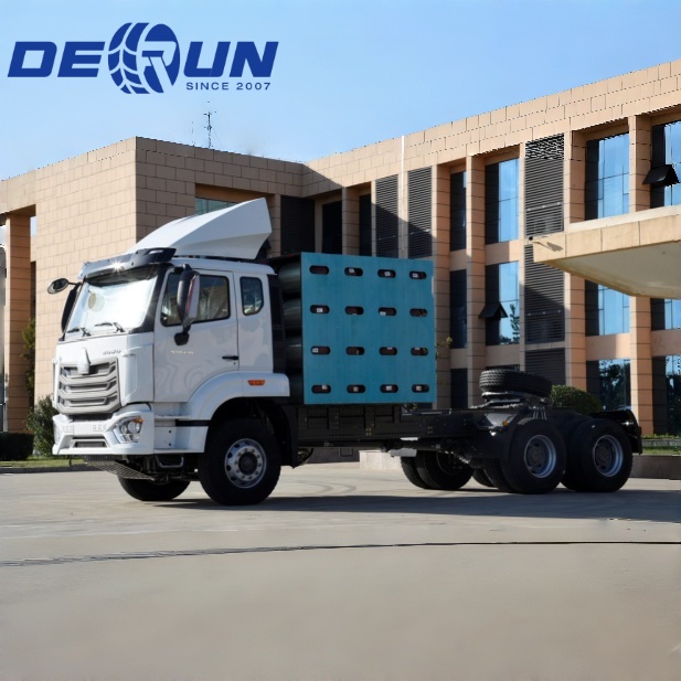 Тягач Sinotruk Howo 6x4 CNG NX